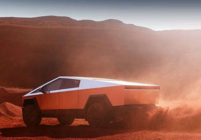 Cybertruck, vetro del parabrezza distrutto durante test di resistenza