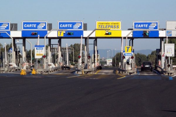 Telepass aumenta i prezzi: come fare disdetta e le alternative