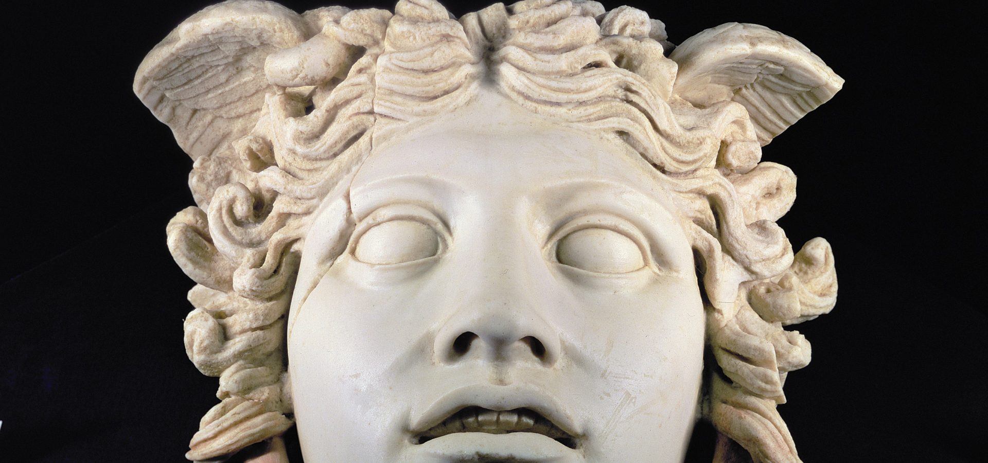 Mostri mitologici, i più spaventosi da Medusa alle Erinni