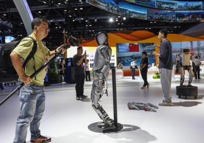 Il ruolo dell’Intelligenza Artificiale nell’economia globale: previsto un aumento fino al 3,5% del Pil entro il 2030 – Future Tech