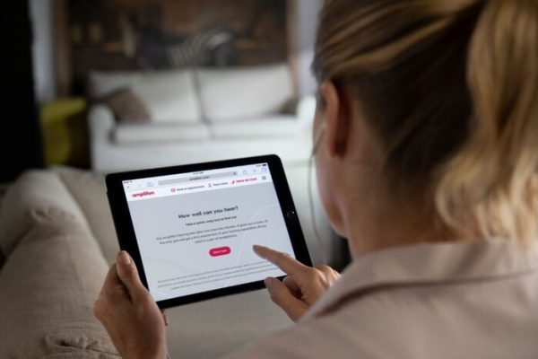 Amplifon e Plug and Play Italia siglano un importante accordo per promuovere l’innovazione