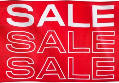 Runesol Bandiera Saldi, 91x152cm, 3ft x 5ft, 4 Occhielli, 1 Occhiello in Ogni Angolo, Festone Annuncio, Bandiera Sconti, Interno, Esterno, Vendita