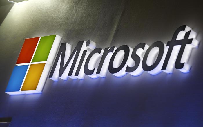 L’Antitrust britannica chiude l’indagine sull’espansione di Microsoft nell’intelligenza artificiale