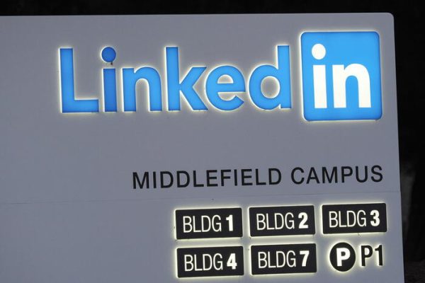 Linkedin rivoluziona la ricerca del personale con l’introduzione dello strumento di intelligenza artificiale per la selezione del personale