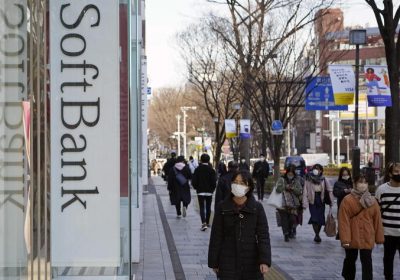 Softbank sta considerando un investimento da 500 milioni in OpenAI