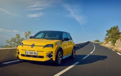 Renault 5 Etech electric, la citycar pop. LE FOTO