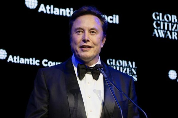 Il futuro di Tesla svelato da Musk: arriva il robotaxi – Future Tech
