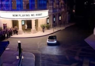 Robotaxi Tesla, Elon Musk annuncia avvio produzione dal 2025