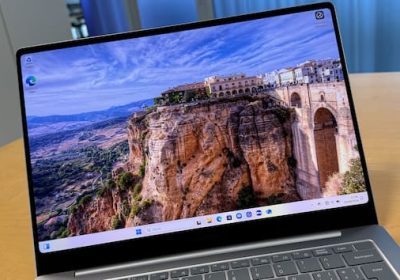 Galaxy Book4 Edge con Snapdragon X Elite: recensione, compatibilità, prezzi