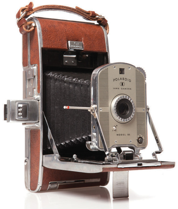 76 anni fa la nascita della prima fotocamera istantanea: la Polaroid