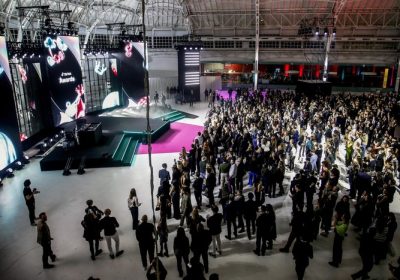 TikTok premia Now con la campagna “Commenti Indie” – Web & Social