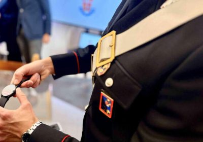 Donne contro la violenza: a Roma arrivano 21 smartwatch per contrastare gli abusi – Ultimissime