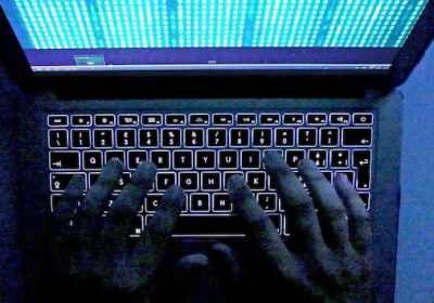 Cybersicurezza, i nuovi pericoli derivanti dall’IA: quali sono e come difendersi