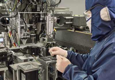 IBM: Con la fibra ottica, l’Intelligenza Artificiale diventa più veloce e efficiente – Future Tech