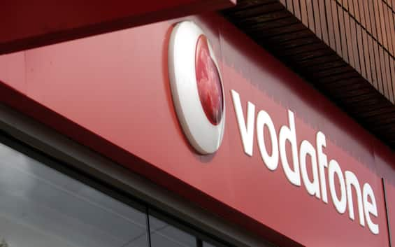 Vodafone down: problemi a rete fissa e mobile in tuttaRoma