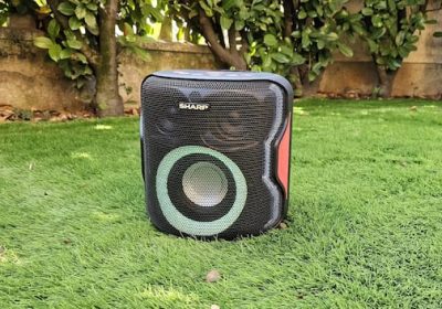 La cassa Sharp perfetta per animare le feste