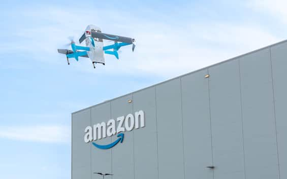 Amazon, consegna con droni in Italia: riuscito il volo di prova in Abruzzo