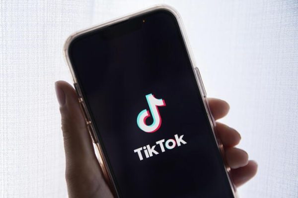 App cinesi in rapida crescita negli USA in attesa del bando di TikTok: il boom di due nuove applicazioni.