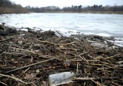 Pfas, l’ambiziosa legge della Francia per mettere al bando gli “inquinanti eterni”