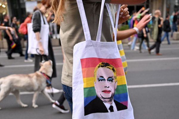 Il Pride di Budapest di quest’anno potrebbe svolgersi al chiuso, ma i neonazisti sfilano ancora in centro