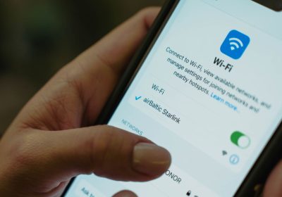 Starlink sale a bordo di airBaltic, prima compagnia aerea europea a offrire la connessione satellitare