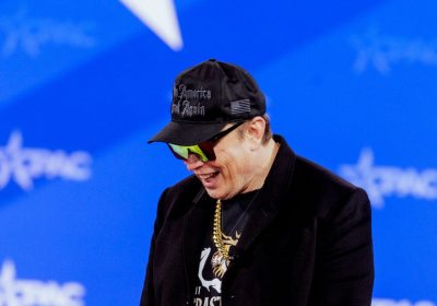 Elon Musk, l’email che ha creato il panico tra i dipendenti federali americani