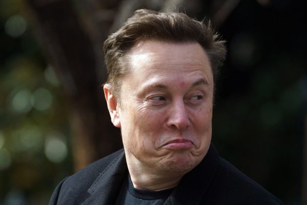 Musk fuori dalla Royal Society, a chiederlo 1.400 scienziati – Notizie