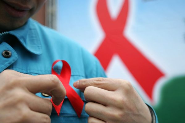 Lenacapavir, la più grande speranza contro l’Hiv è a rischio per colpa di Trump