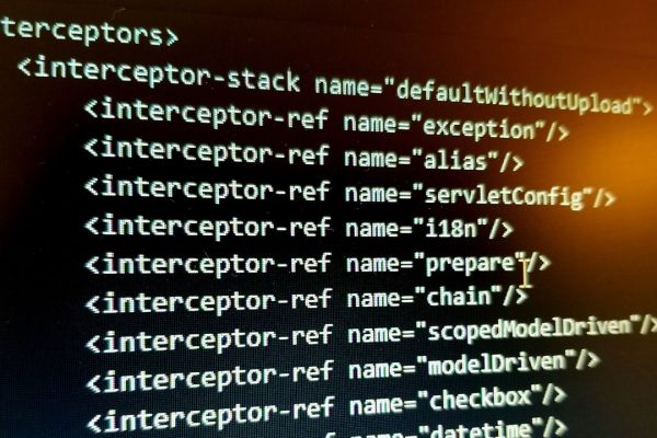 Cursor, cos’è e cosa fa l’ultima startup dei record che rischia di mandare a casa i programmatori