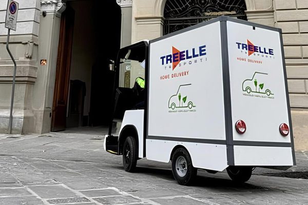 Amazon porta a Firenze una prima italiana: cargo e-bike per le consegne