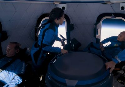 Blue Origin New Shepard NS-30: completata una nuova missione con equipaggio umano