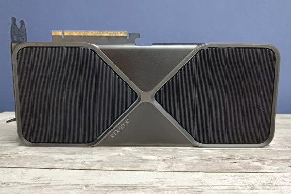 NVIDIA RTX PRO 6000: 24064 CUDA Core, 96 GB di VRAM e TGP di 600 Watt