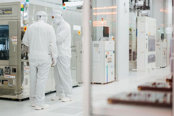 Infineon, la Commissione UE approva 920 milioni di euro di aiuti di Stato tedeschi