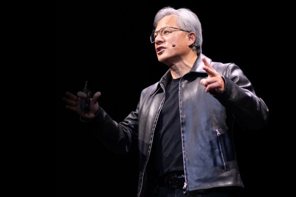 NVIDIA avverte: stiamo regalando il mercato globale alla Cina. Il CEO di ARM è d'accordo.