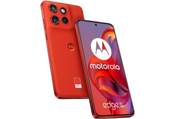 Oggi ci sono tanti smartphone Motorola a prezzi interessanti: g35 5G a 128€, g85 5G a 195€, edge 50 fusion a 235€ ed edge 50 neo a 285€!