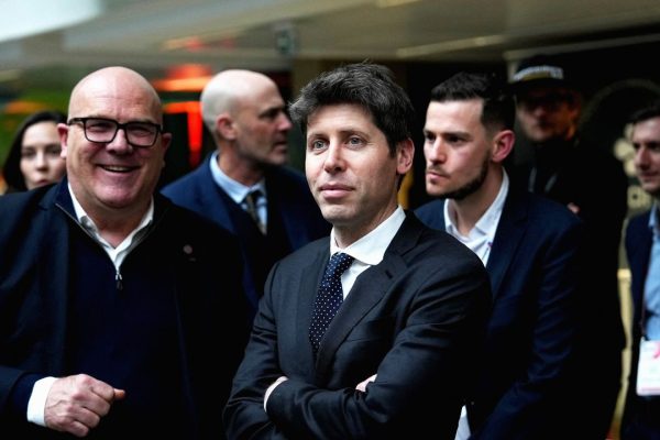 OpenAI, con GPT-4.5 continua a puntare su AI sempre più grandi