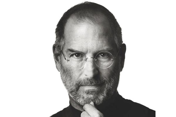 Steve Jobs, il visionario co-fondatore di Apple avrebbe compiuto 70 anni oggi