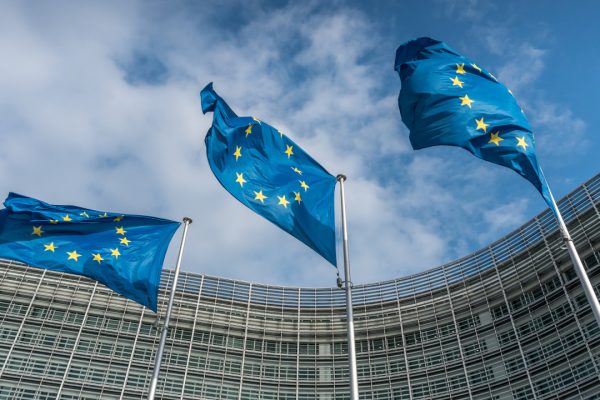 Le politiche di Trump allontanano l'Europa dai giganti del cloud americani