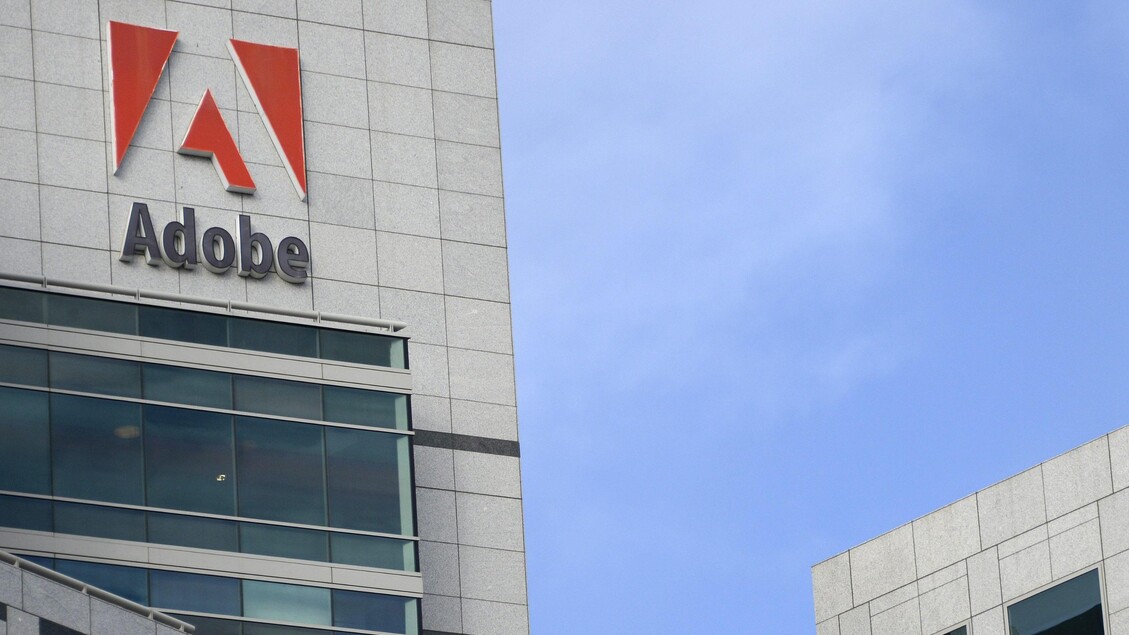 Il fotoritocco di Photoshop sbarca sull’iPhone – Software e App