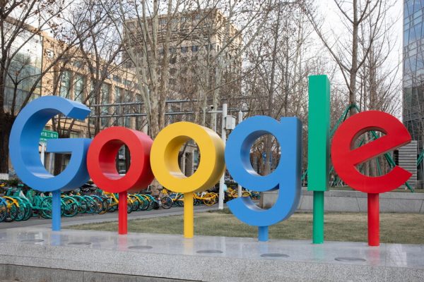Here is a possible rewritten title:

“Google versus the Italian Fisco: 326 million euros – Web & Social”

Let me know if you’d like me to suggest any further changes!