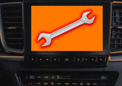 Auto, le pubblicità presto potrebbero invadere gli schermi