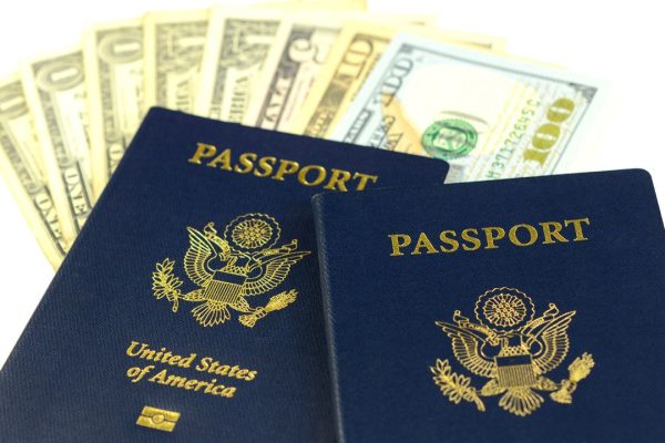 Trump gold card, negli Stati Uniti il permesso di soggiorno si potrà comprare per 5 milioni