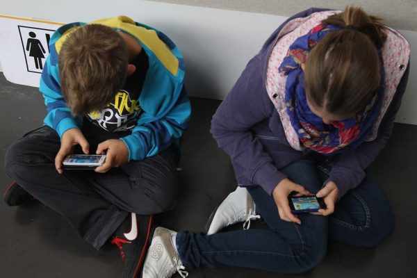 I bambini australiani stanno aggirando il limite di età per l’accesso ai social network