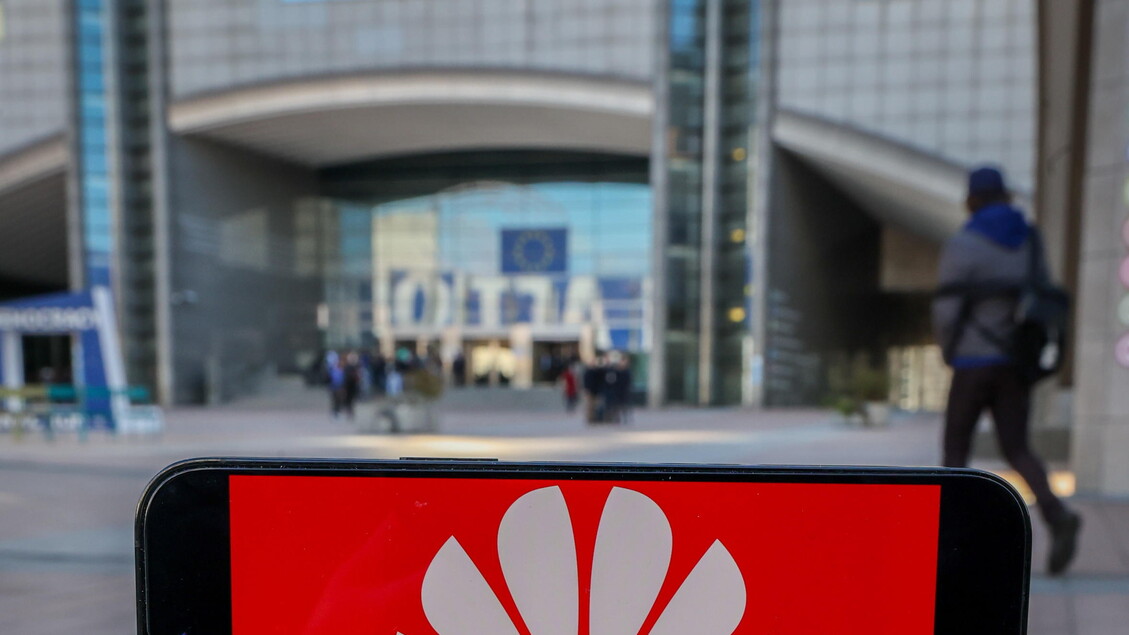 La Commissione Ue sospende contatti e incontri con Huawei – Notizie