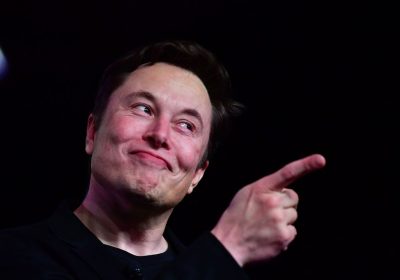 Tesla, il calo in Borsa e nelle vendite non è solo colpa della discesa in politica di Musk