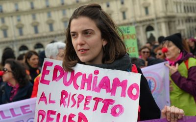 Come riconoscere la violenza economica contro le donne