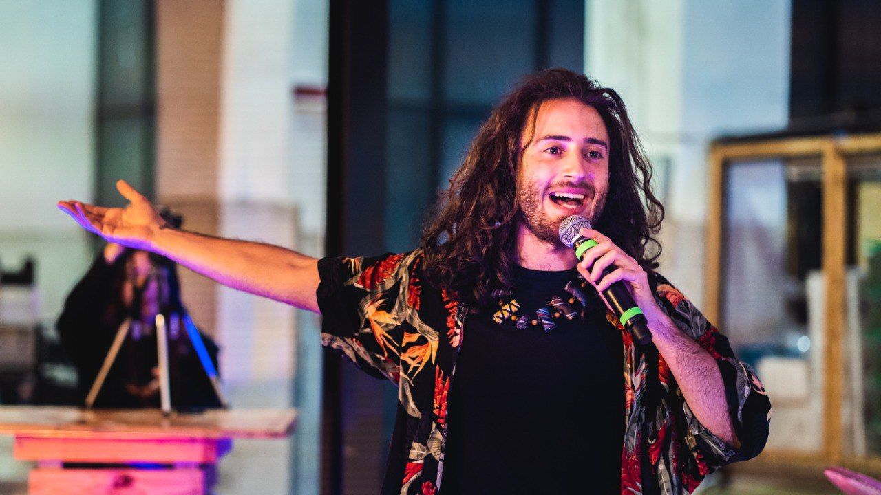 Poesia e intelligenza artificiale, un’alleanza artistica possibile