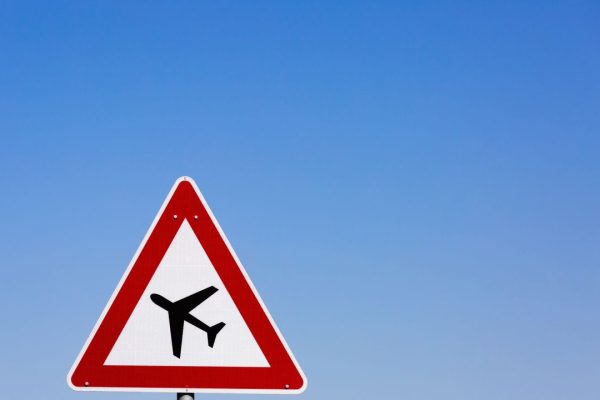 Stati Uniti, entrare è sempre più rischioso. I paesi europei emettono un avviso per le persone transgender