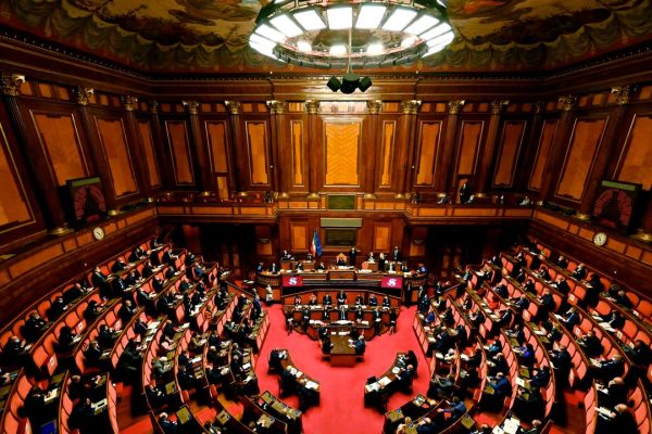 Ddl intelligenza artificiale, come l’AI entrerà in tribunali, ospedali e pubblica amministrazione italiani
