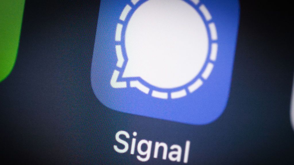 Chat Signal, cosa rischiano i funzionari di Trump che hanno rivelato per sbaglio piani militari a un giornalista